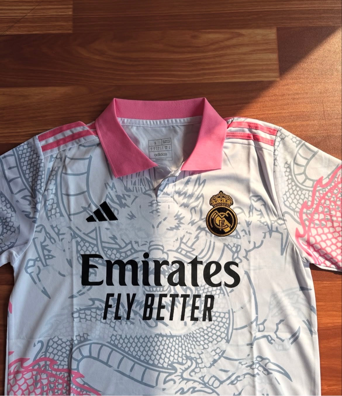 FLY EMIRATES (EMIRATI JERSEY)