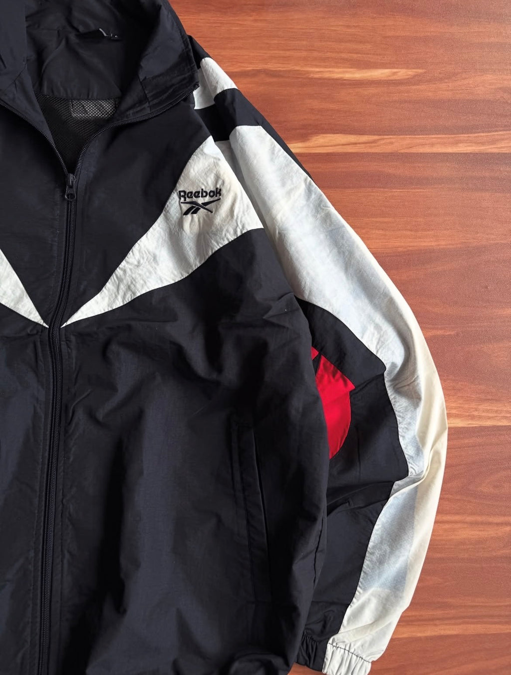 REEBOK WIND-BREAKER